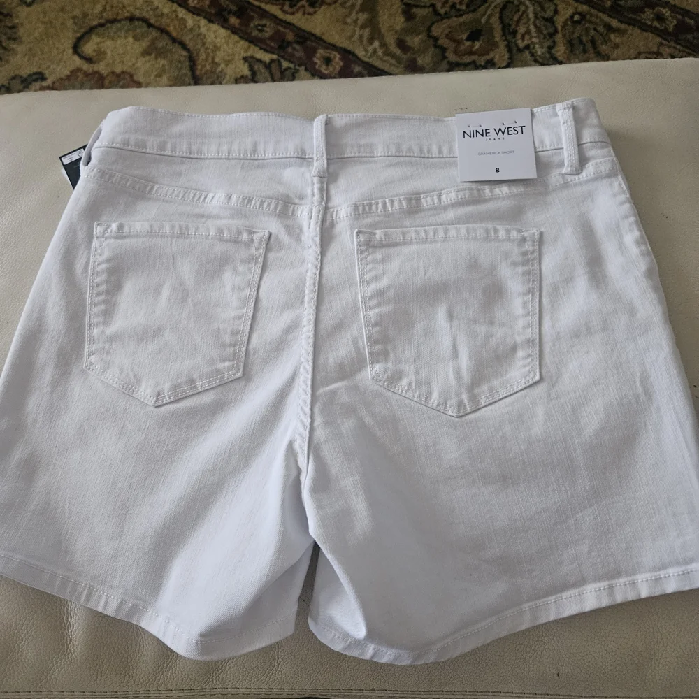Nine West Women's White Shorts - Picture 10 of 11